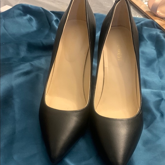 Nine West Black Pointed-Toe Heels - Picture 2 of 7